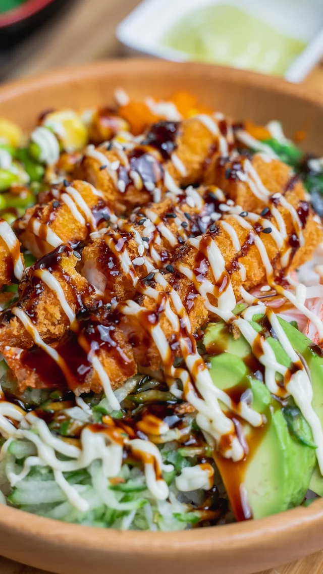 Poké Wan: A bowl full of good vibes! 🍣🥑

Looking for something fresh, colorful, and packed with flavors? Poké Wan is your go-to bowl for ultimate satisfaction! Loaded with fresh ingredients, a protein of your choice, and topped of with the original Poké Wan sauce, every bite is a flavor explosion. 🍚🔥

Choose your favorite, mix it up, and enjoy the perfect balance of healthy and delicious!

#DADAWAN #dadawanfood #pokewan #pokebowl #poke #sushi #freshingredients #japan #worldlyfood