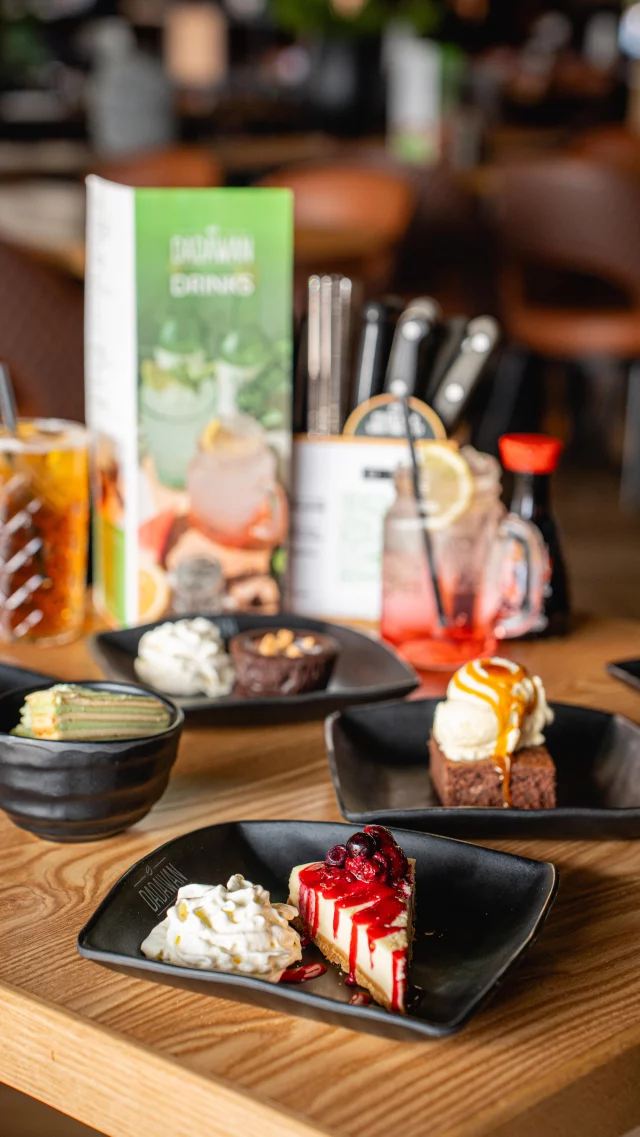 It’s DADAWAN Desserts O’ Clock! 🕔

From our popular Lava Cake and creamy Cheesecakes to the delicious Brownie Caramel… The DADAWAN desserts are the perfect way to end your evening with (or start it, we don’t judge). 🍫🍨

Whether you’re team chocolate, fruity, or “I’ll take one of each,” there’s a little something for every craving.

#dadawan #dadawanfood #dadawandesserts #desserts #lavacake #cheesecake #brownie #yuzu
